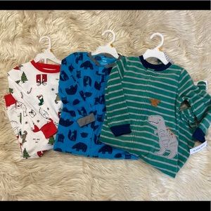 3 Carter’s pajamas sleeper Christmas boys 3T
